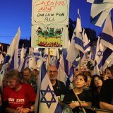 A leur 15e semaine, les manifestations ont déjà incité le gouvernement à mettre le processus législatif sur pause.
